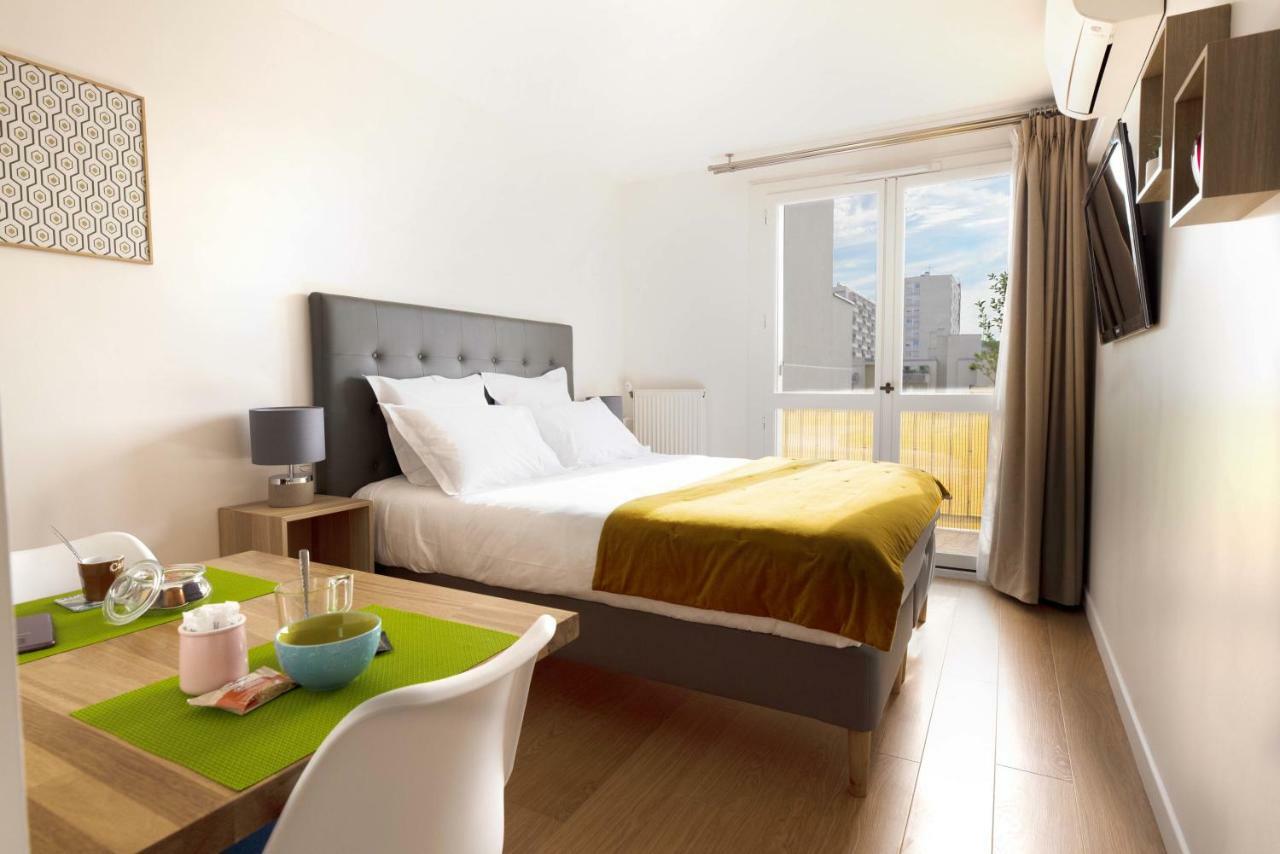 Beausoleil Studio Metro Paris Sud Ле-Кримлен-Бисетр Экстерьер фото